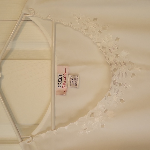 Embroidered Shell - Picture 2 of 4